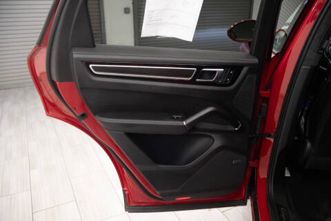 2021 Porsche Cayenne GTS