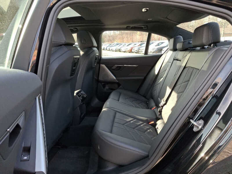 2024 BMW i5 eDrive40