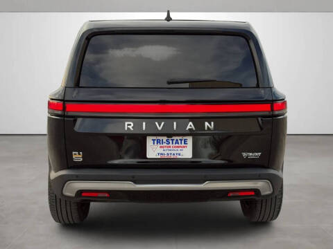 2023 Rivian R1S Adventure