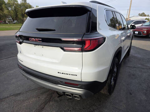 2025 GMC Acadia Elevation