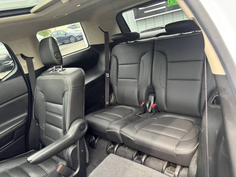 2017 GMC Acadia Denali