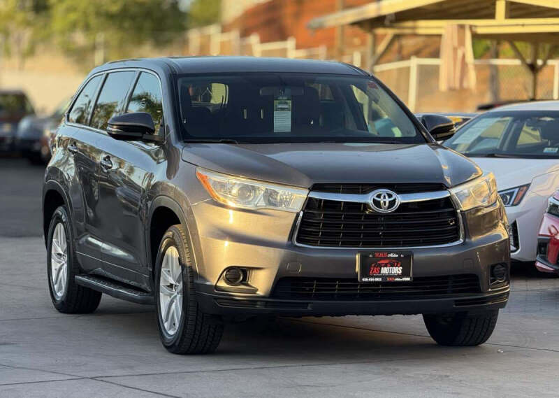 2016 Toyota Highlander LE