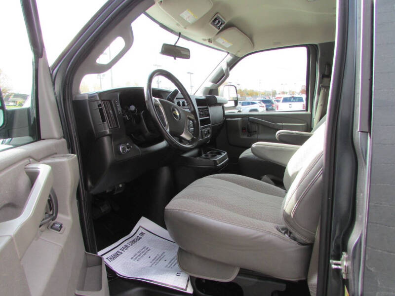 2017 Chevrolet Express LT 3500