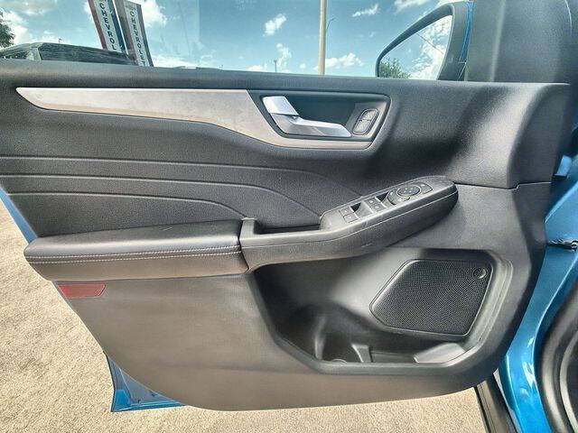 2021 Ford Escape SE