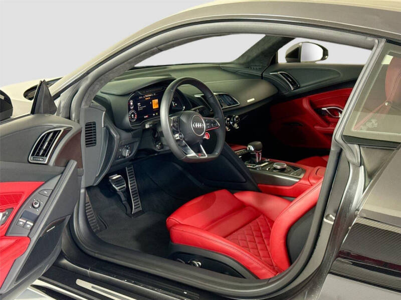 2023 Audi R8 5.2 V10 performance