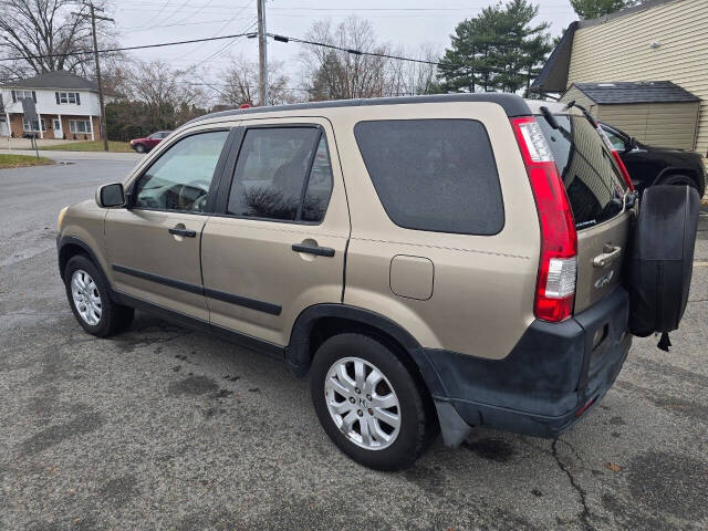 2006 Honda CR-V for sale at QUEENSGATE AUTO SALES in York, PA