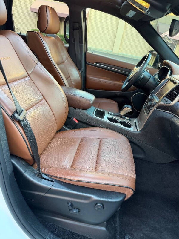 2017 Jeep Grand Cherokee Summit