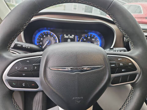 2023 Chrysler Voyager LX