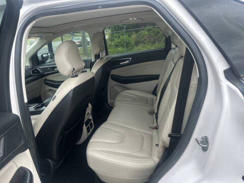 2017 Ford Edge Titanium