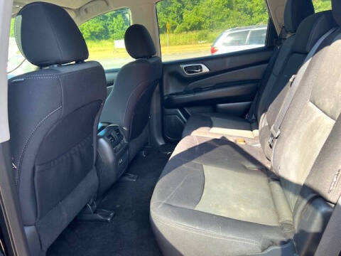 2019 Nissan Pathfinder S