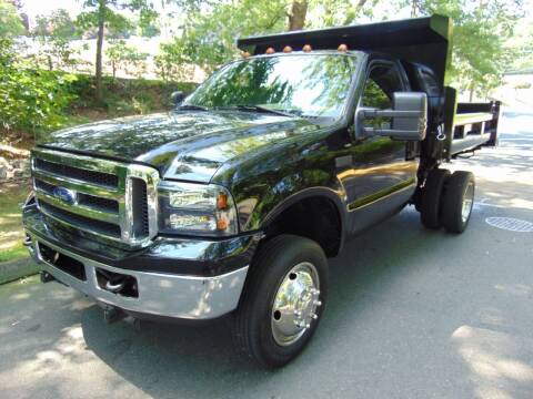 2000 Ford F-550 Super Duty for sale at Lakewood Auto Body LLC in Waterbury CT
