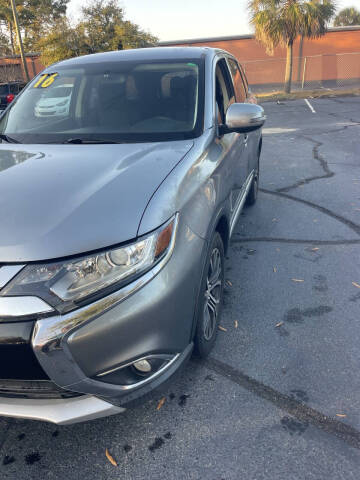 2016 Mitsubishi Outlander SE