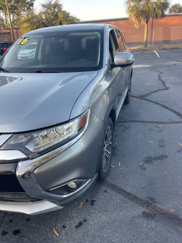 2016 Mitsubishi Outlander SE