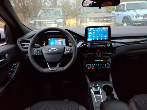 2026 Ford Escape Hybrid ST-Line Select