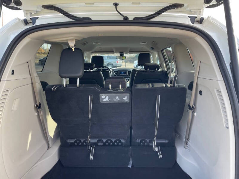 2020 Chrysler Pacifica Touring L