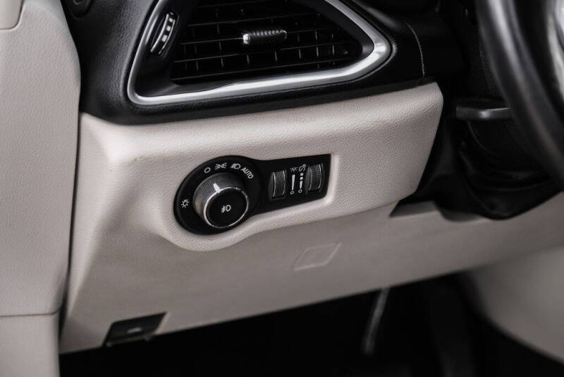 2018 Chrysler Pacifica Touring L Plus