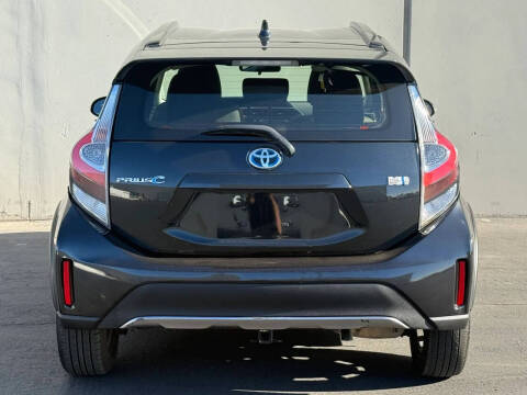 2018 Toyota Prius c