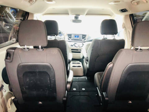 2017 Chrysler Pacifica Touring