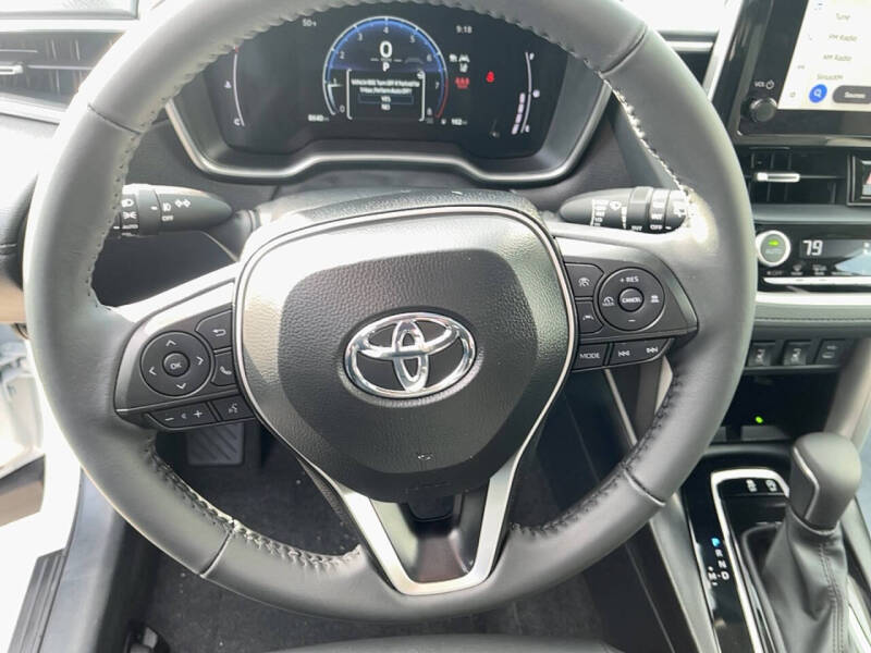 2024 Toyota Corolla Cross XLE