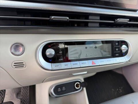 2024 Genesis GV60 Advanced