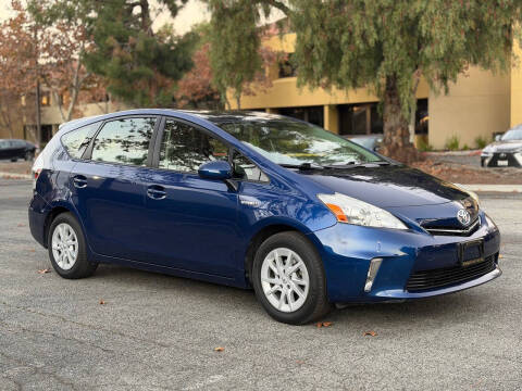 2012 Toyota Prius v Three