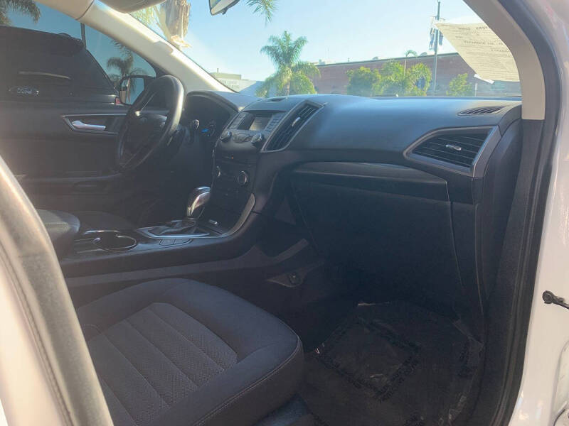 2018 Ford Edge SE