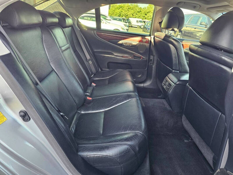 2010 Lexus LS 460