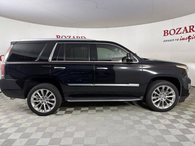 2017 Cadillac Escalade Luxury