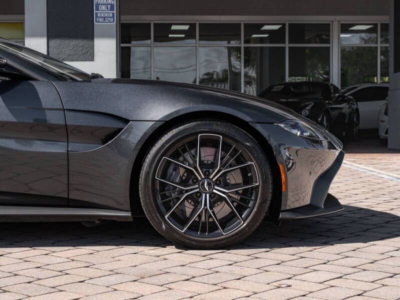 2021 Aston Martin Vantage