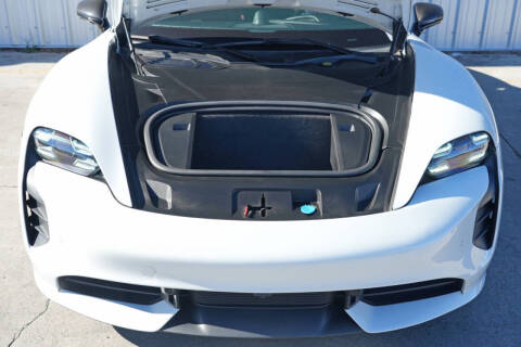 2020 Porsche Taycan Turbo