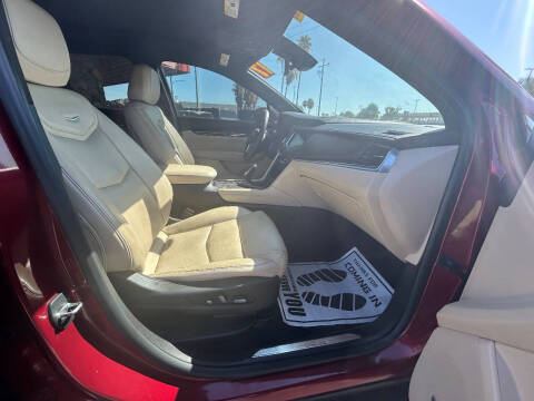 2017 Cadillac XT5 Luxury