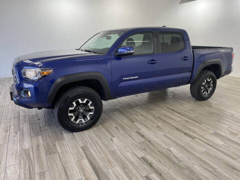 2022 Toyota Tacoma for sale at TRAVERS GMT AUTO SALES - Autos para ti in Florissant MO