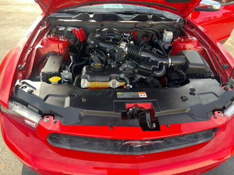 2012 Ford Mustang V6