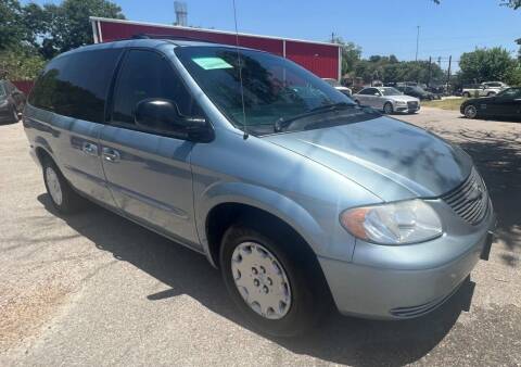 2003 Chrysler Town and Country for sale at USA AUTO CENTER in Austin TX