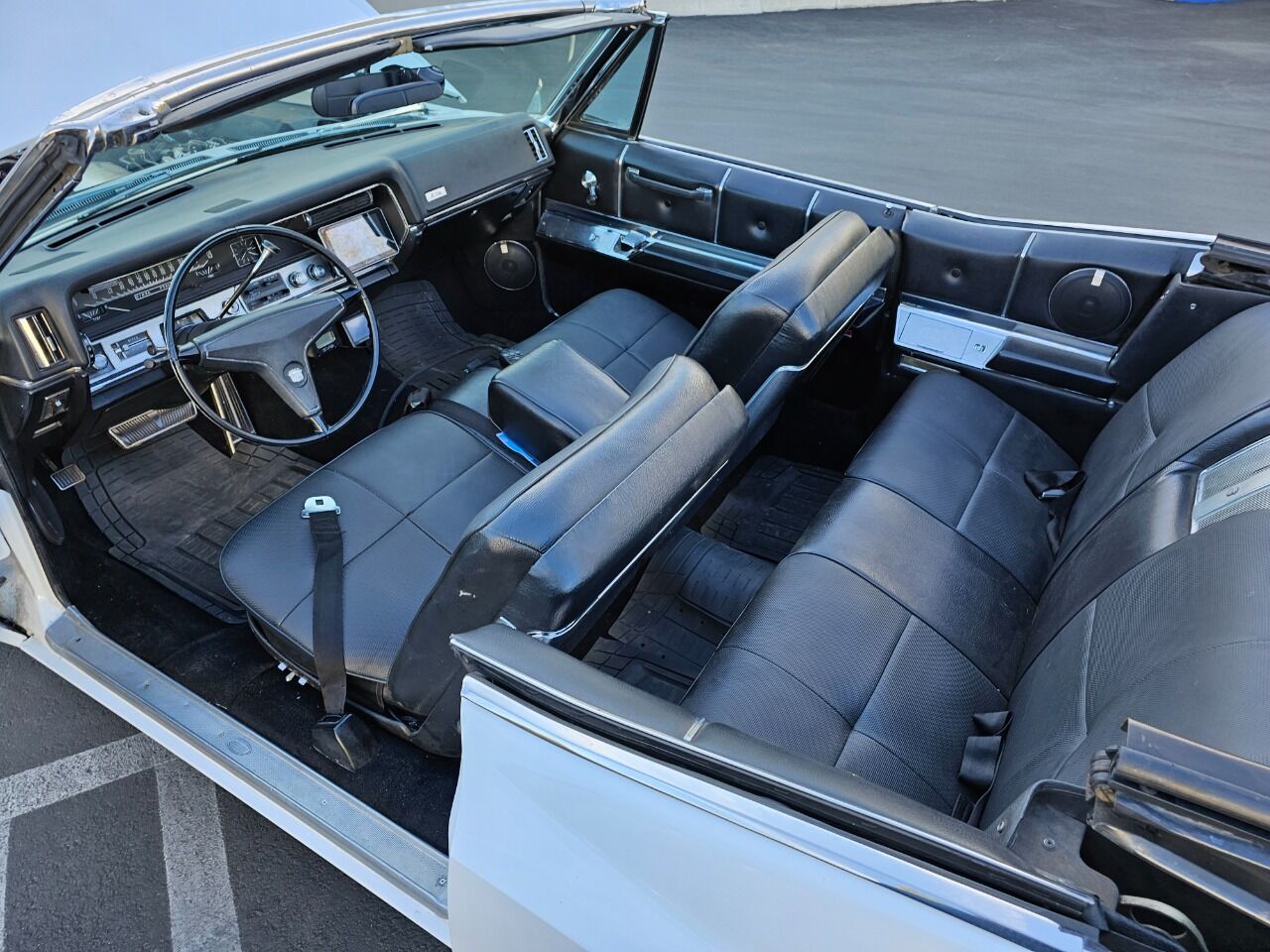 1967 Cadillac DeVille 23