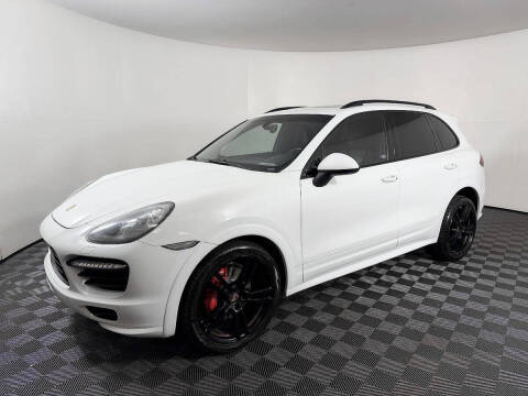 2013 Porsche Cayenne GTS