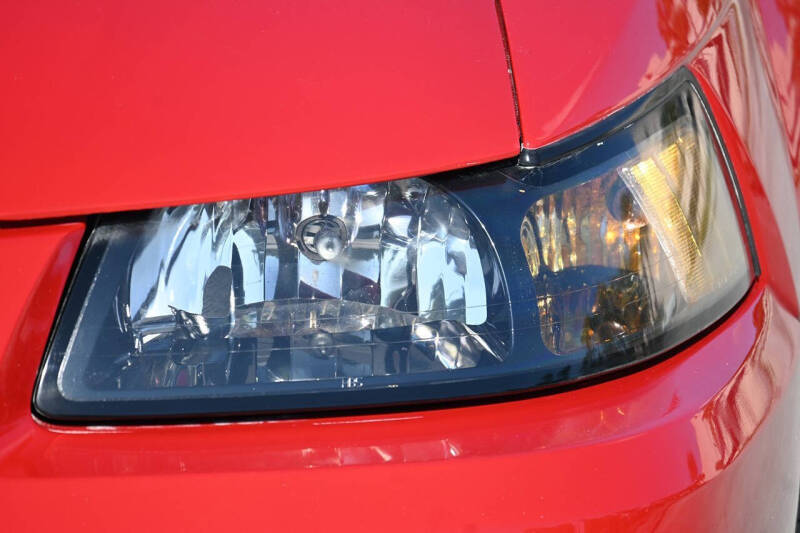 2004 Ford Mustang Mach 1 Premium