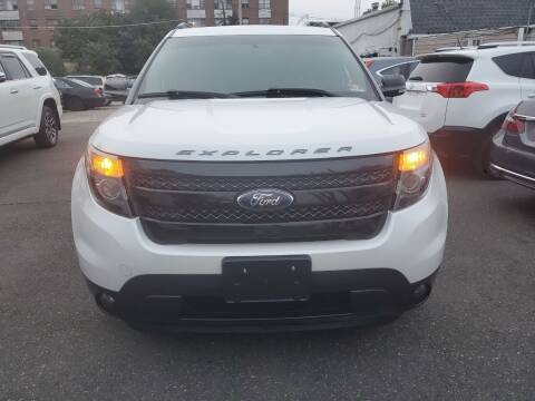 2013 Ford Explorer for sale at OFIER AUTO SALES in Freeport NY