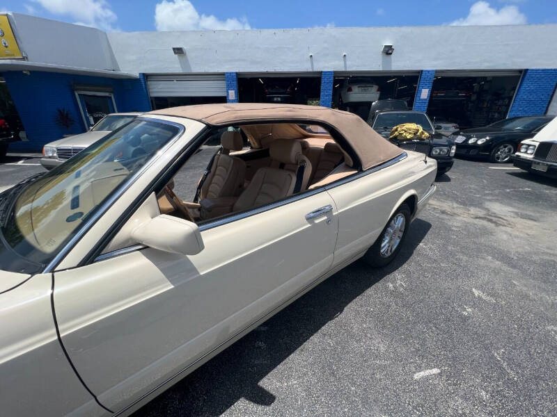 1999 Bentley Azure