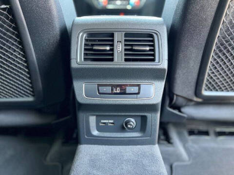 2023 Audi Q5 quattro Premium 40 TFSI