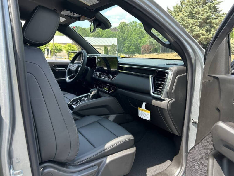 2025 GMC Canyon Elevation