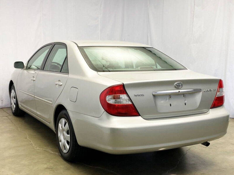 2004 Toyota Camry