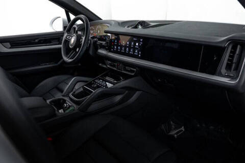 2025 Porsche Cayenne S