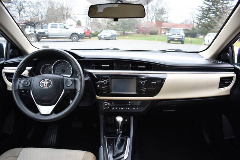 2015 Toyota Corolla LE