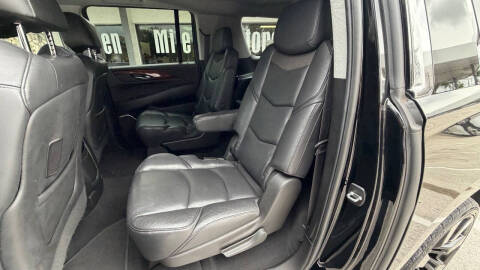 2018 Cadillac Escalade ESV Premium Luxury