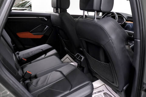 2019 Audi Q3 quattro S line Prem Plus 45 TFSI