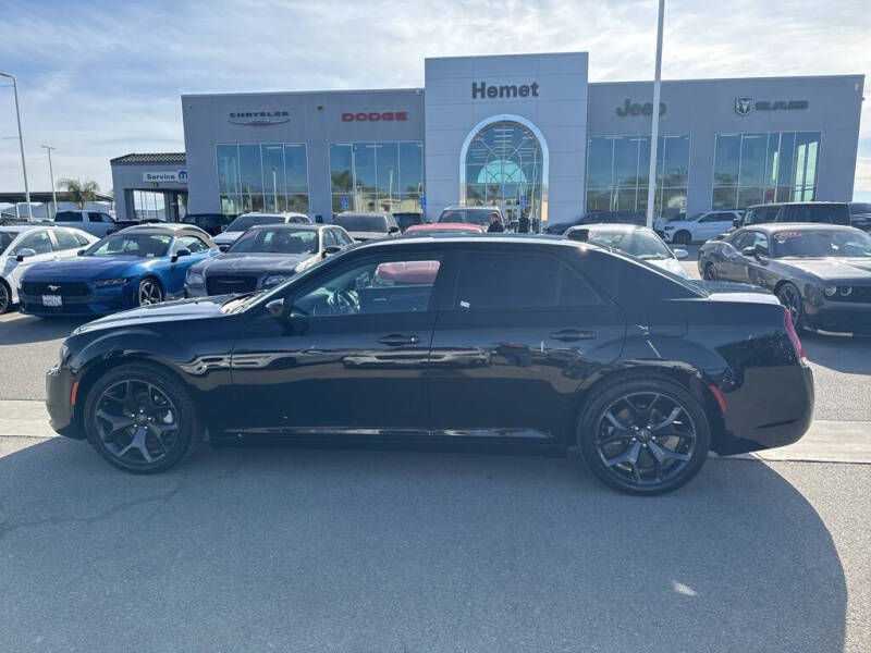 2022 Chrysler 300 Touring