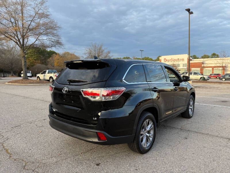 2015 Toyota Highlander LE