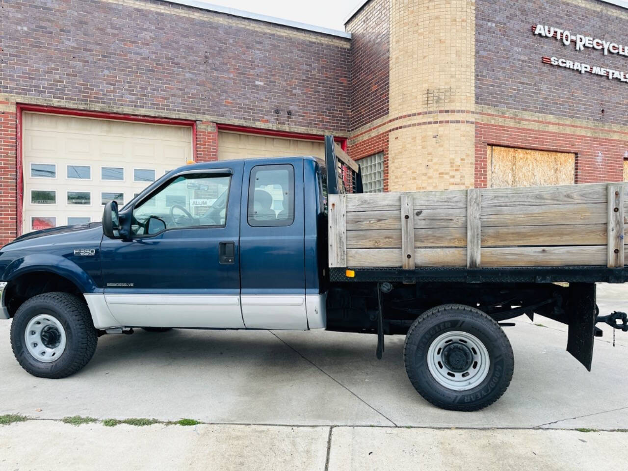 2002 Ford F-350 Super Duty for sale at American Dream Motors in Winchester, VA