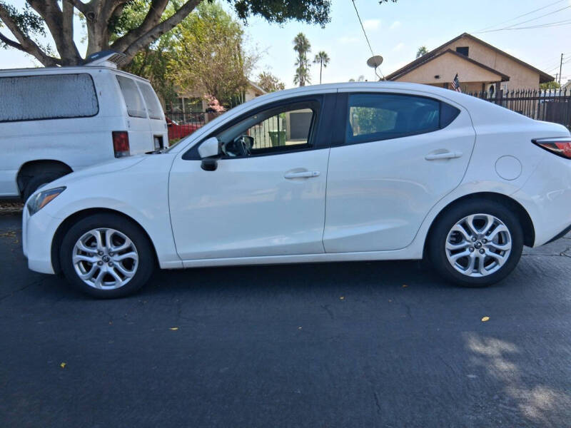 2017 Toyota Yaris iA